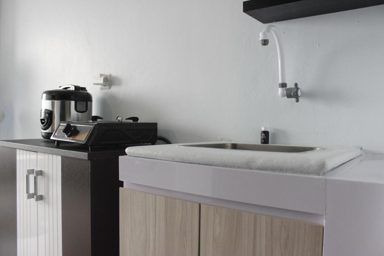 Modest 2Br Apartment At The Jarrdin Cihampelas By Travelio Bandung Esterno foto